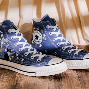 Custom Flowers and Cat Embroidered Converse Blue High Tops, Custom Converse Embroidered Floral, Pet Embroidered Shoes, Gifts for Pet Lovers