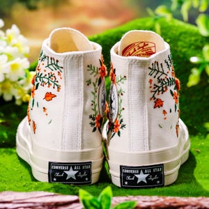 Wedding Converse for Bride, Bridal Flowers Embroidered Shoes for Wedding, Boho Wedding Flower Embroidered Shoes, Wedding Gift for Bridal