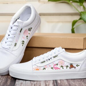 Embroidered Vans for Bride, Wildflowers Embroidered Vans Old Shool Custom, Vans Embroidery Floral, Daisy Embroidered Shoes, Gift for Her