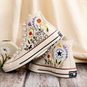 Custom Stick Figure Family Embroidered Converse, Flowers, Family Reunion Stick Figures Embroidered Shoes, Bespoke Family Gifts, Gift for Mom
