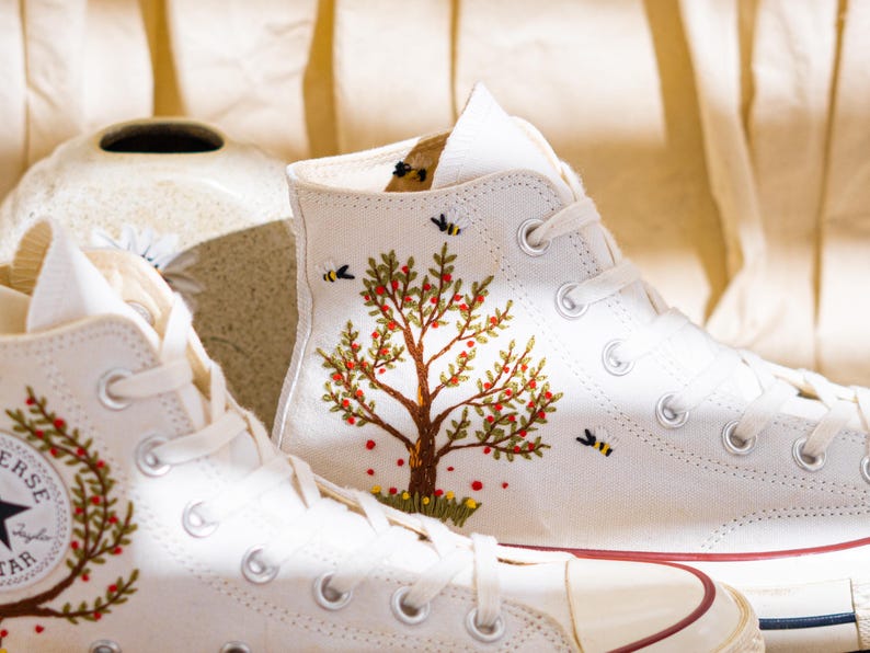 Custom Embroidered Converse Chuck Taylor High Top, Sneaker Embroidery Autumn Forest Tree Theme, Converse Shoes Embroidered Nature, Gift Idea
