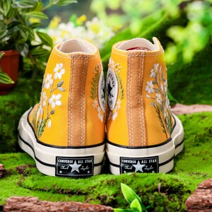 Custom Converse Embroidered Shoes, Flower Embroidered Converse, Floral Embroidery Sneakers, Daisy Embroidered Converse, Wedding Gifts