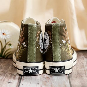 Custom Converse Chuck Taylor Daisy Embroidered Converse Shoes, Garden Flower Embroidered Sneakers, Converse Embroidery Small Flowers