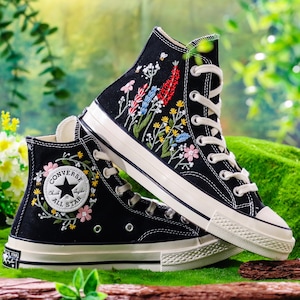 Custom Embroidered Converse High Tops, Custom Shoes Taylor 1970s Flower Embroidered, Wildflowers Embroidered Shoes, Wedding Reception Shoes