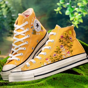Embroidered Converse Shoes, Converse Embroidery Flowers, Floral Embroidery Sneakers Custom for Women, Sun and Sunflower Embroidery Converse