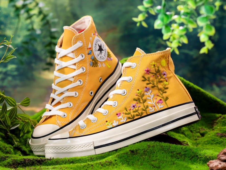 Embroidered Converse Shoes, Converse Embroidery Flowers, Floral Embroidery Sneakers Custom for Women, Sun and Sunflower Embroidery Converse