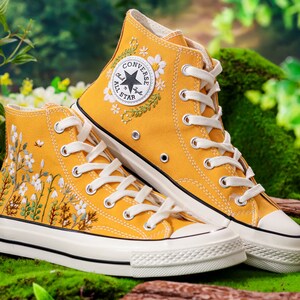 Custom Converse Embroidered Shoes, Flower Embroidered Converse, Floral Embroidery Sneakers, Daisy Embroidered Converse, Wedding Gifts