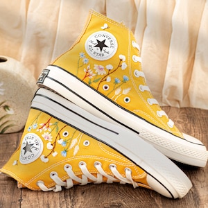 Custom Embroidered Converse: Garden Flower & Name Design