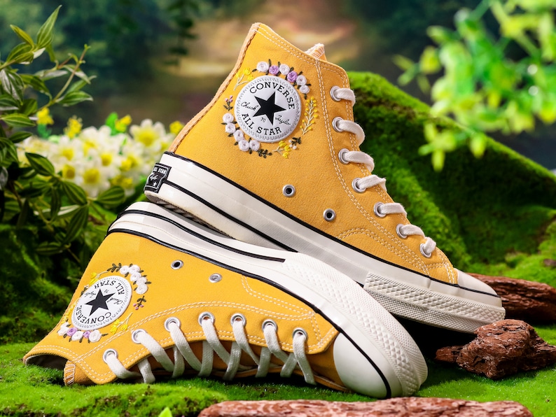 Custom Embroidered Shoes, Dog Embroidered Converse Custom, Pet Embroidered Sneaker, Cugi Embroidery Shoes, Pet Gift, Puppy Embroidered Shoes