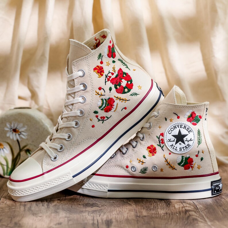 Christmas Embroidery Converse, Xmas Embroidered Shoes for Women, Noel Embroidered Sneaker for Her, Converse Embroidered Christmas