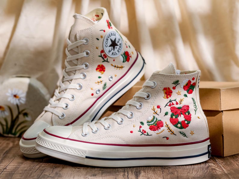 Christmas Embroidery Converse, Xmas Embroidered Shoes for Women, Noel Embroidered Sneaker for Her, Converse Embroidered Christmas