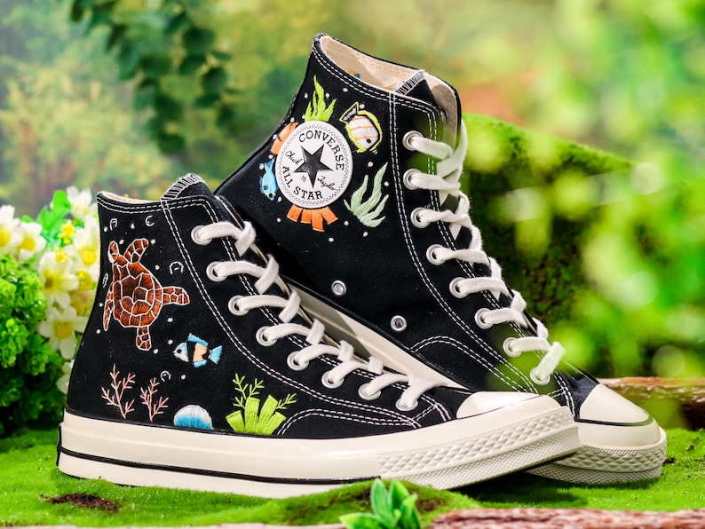 Embroidered Converse Ocean, Octopus Embroidered Shoes Custom, Converse Embroidery Turtle and Octopus, Ocean Embroidered Sneaker, Diver Gifts