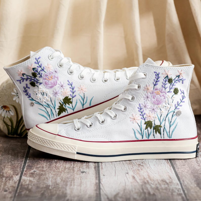 Custom Wedding Converse Platform, Wedding Flowers Embroidered Shoes Custom, Bridal Flowers Embroidered Sneakers, Wedding Flowers Embroiderey