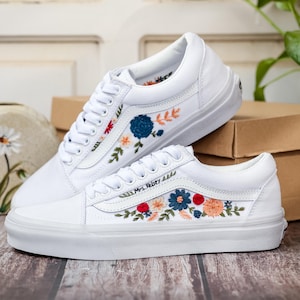 Wedding Vans for Bride, Bridal Flower Embroidered Shoes Custom, White Vans Flowers, Wedding Flowers Embroidered Sneaker Custom, Gift for Her