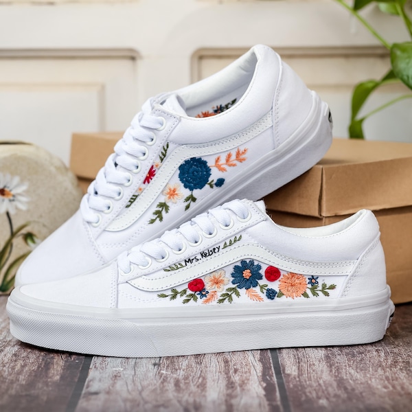 Wedding Vans for Bride, Bridal Flower Embroidered Shoes Custom, White Vans Flowers, Wedding Flowers Embroidered Sneaker Custom, Gift for Her