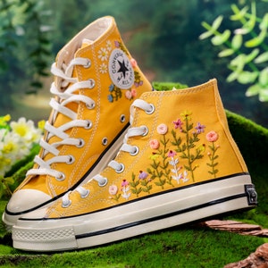 Custom Embroidery Converse High Tops, Yellow Converse Embroidered with Wildflowers, Custom Shoes Embroidery Flowers, Birthday Gift for Her