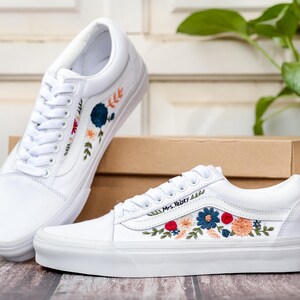Wedding Vans for Bride, Bridal Flower Embroidered Shoes Custom, White Vans Flowers, Wedding Flowers Embroidered Sneaker Custom, Gift for Her