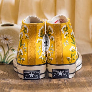 Handmade Embroidered Converse High Tops, Yellow Converse Embroidery Wildflower, Custom Floral Embroidered Sneakers, Bride Shoes, Women Gift