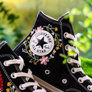 Custom Embroidered Converse High Tops, Custom Shoes Taylor 1970s Flower Embroidered, Wildflowers Embroidered Shoes, Wedding Reception Shoes