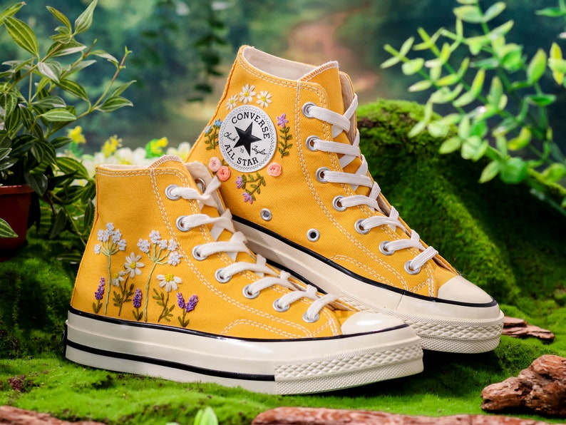 Custom Embroidery Converse High Tops, Yellow Converse Embroidered with Wildflowers, Custom Shoes Embroidery Flowers, Birthday Gift for Her