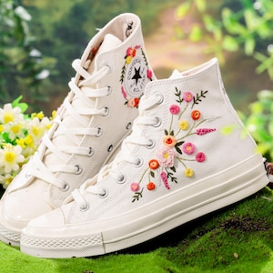 Embroidered Wedding Converse Shoes, Bridal Floral Embroidery Converse, Wedding Flowers Embroidered Sneakers, Personalized Bridal Sneaker