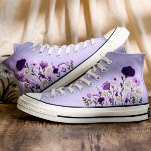 Embroidered Converse, Wedding Flowers Embroidered Shoes for Bride, Converse Embroidery Floral, Bridal Purple Flowers Embroidered Sneakers