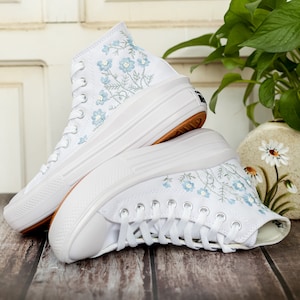 Wedding Sneakers for Bride, Bridal Flower Embroidered Converse Platform, Flower Embroidered Shoes, Floral Embroider Sneakers, Wedding Gifts