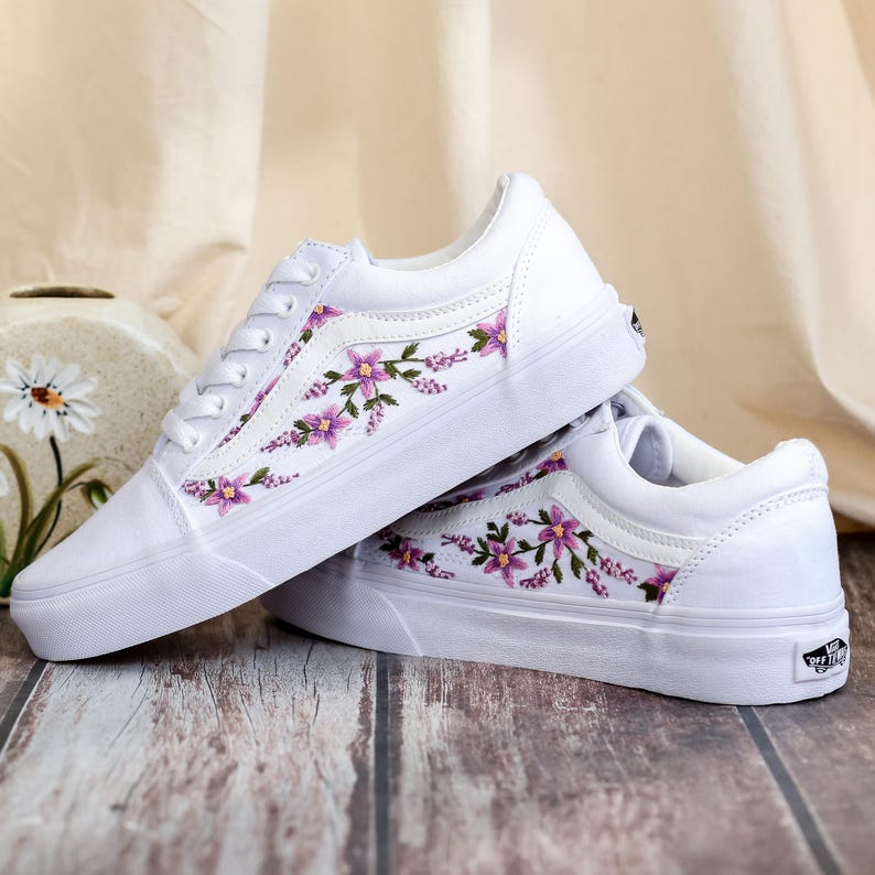 Embroidered Vans Custom, Purple Lily Embroidery Vans for Bridel, Flower Embroidered Shoe, Sneaker Embroidery Floral, Meaningful Wedding Gift