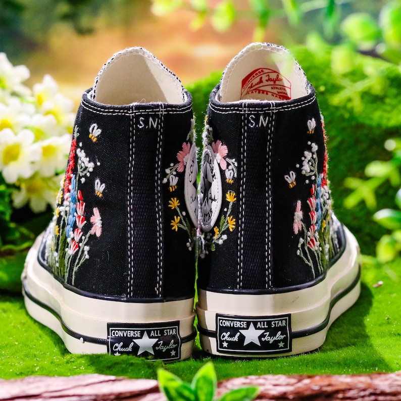 Custom Embroidered Converse High Tops, Custom Shoes Taylor 1970s Flower Embroidered, Wildflowers Embroidered Shoes, Wedding Reception Shoes