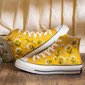 Handmade Embroidered Converse High Tops, Yellow Converse Embroidery Wildflower, Custom Floral Embroidered Sneakers, Bride Shoes, Women Gift