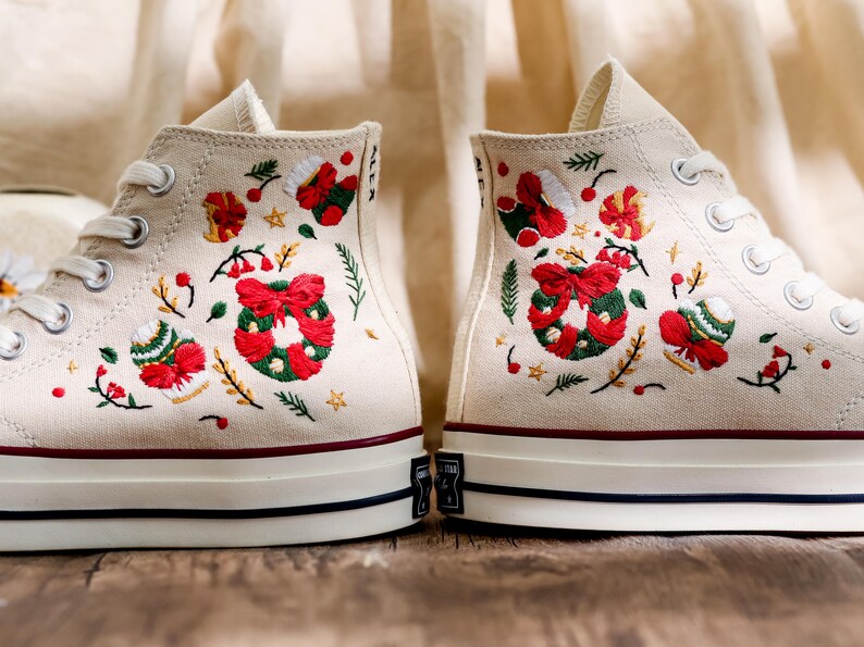 Christmas Embroidery Converse, Xmas Embroidered Shoes for Women, Noel Embroidered Sneaker for Her, Converse Embroidered Christmas
