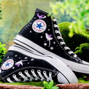 Embroidered Converse High Tops, Manta Ray Converse, Custom Shoes Embroidery Ocean, Embroidered Converse with Manta Rays, Unique Gifts