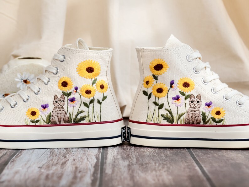Custom Embroidered Converse High Tops 1970s, Sunflower Embroidered Shoes, Cat and Gardens Sunflower Embroidered Sneakers, Gift for Women