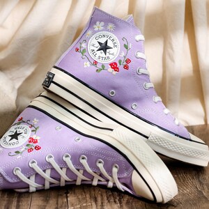 Custom Converse Embroidere Mushrooms, Bee and Strawberry Embroidered Shoes, Converse Embroidery Daisy, Mushroom Embroidered Sneakers for Her
