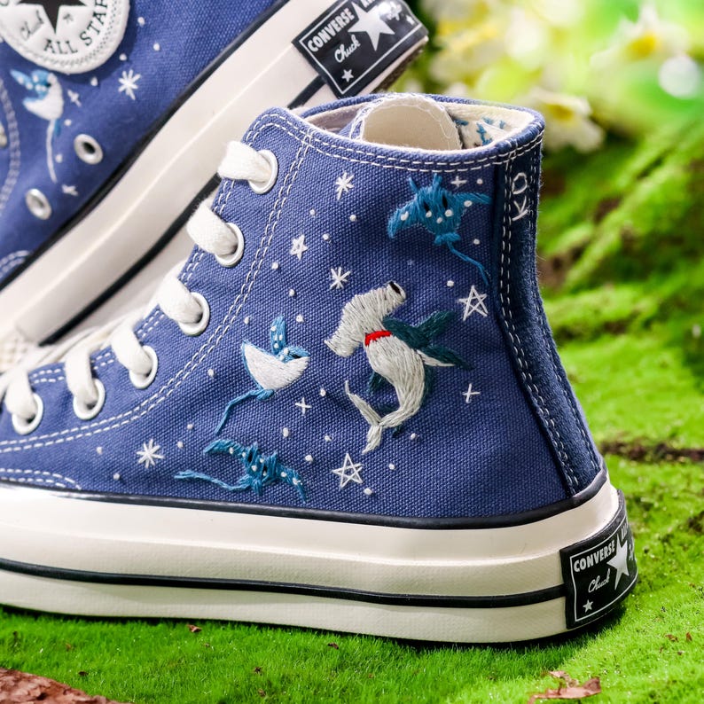 Custom Embroidered Converse, Hammerhead Sharks and Manta Ray Embroidered Shoes, Ocean Vibes Embroidered Sneakers Custom, Gifts for Divers
