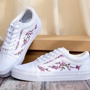 Embroidered Vans Custom, Purple Lily Embroidery Vans for Bridel, Flower Embroidered Shoe, Sneaker Embroidery Floral, Meaningful Wedding Gift