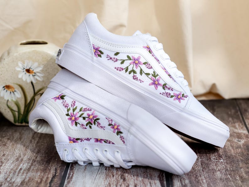 Embroidered Vans Custom, Purple Lily Embroidery Vans for Bridel, Flower Embroidered Shoe, Sneaker Embroidery Floral, Meaningful Wedding Gift