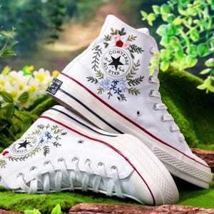 Wedding Converse High Tops Custom, Bridal Flower Embroidery Shoes, Wedding Flower Embroidered Sneaker for Bride, Unique Gifts for Couple