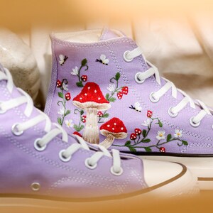 Custom Converse Embroidere Mushrooms, Bee and Strawberry Embroidered Shoes, Converse Embroidery Daisy, Mushroom Embroidered Sneakers for Her