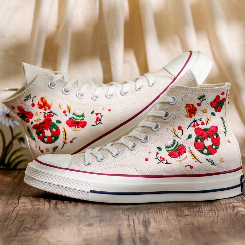 Christmas Embroidery Converse, Xmas Embroidered Shoes for Women, Noel Embroidered Sneaker for Her, Converse Embroidered Christmas