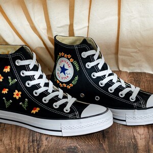 Custom Embroidered Converse Chuck Taylor High Tops, Yellow Converse Embroidery Daisy & Lavender, Custom Floral Embroidered Sneaker, Gift Her