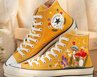 Anpassade Converse Chuck Taylor Mushrooms Broderade Converse-skor, Svampar Broderade Converse Anpassade, Svampar Broderade Sneaker