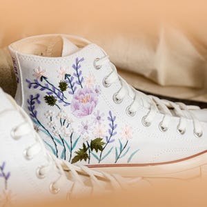 Custom Wedding Converse Platform, Wedding Flowers Embroidered Shoes Custom, Bridal Flowers Embroidered Sneakers, Wedding Flowers Embroiderey