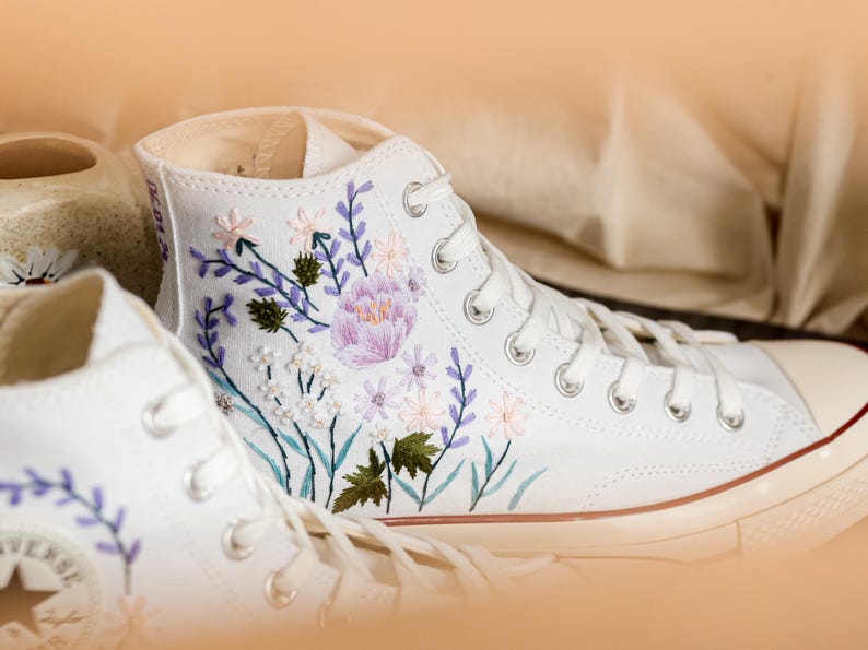 Custom Wedding Converse Platform, Wedding Flowers Embroidered Shoes Custom, Bridal Flowers Embroidered Sneakers, Wedding Flowers Embroiderey