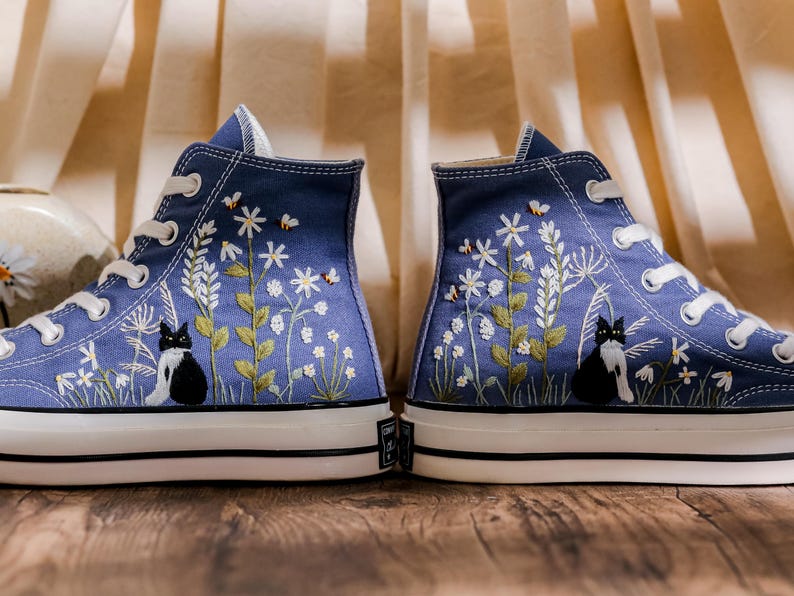 Custom Flowers and Cat Embroidered Converse Blue High Tops, Custom Converse Embroidered Floral, Pet Embroidered Shoes, Gifts for Pet Lovers