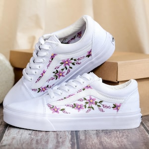 Embroidered Vans Custom, Purple Lily Embroidery Vans for Bridel, Flower Embroidered Shoe, Sneaker Embroidery Floral, Meaningful Wedding Gift
