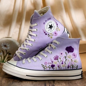 Embroidered Converse, Wedding Flowers Embroidered Shoes for Bride, Converse Embroidery Floral, Bridal Purple Flowers Embroidered Sneakers