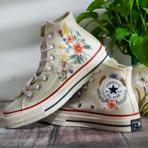 Customized Embroidered Converse Shoes, Graden Flower Embroidered Sneaker, Bridal Flower Embroidered Shoes, Personalized Gifts for Her