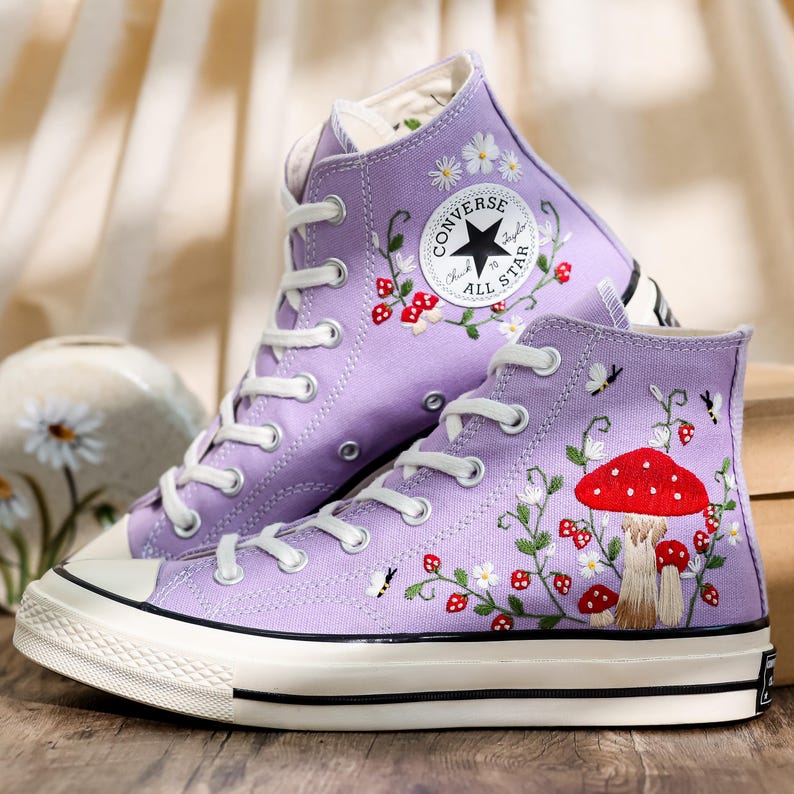 Custom Converse Embroidere Mushrooms, Bee and Strawberry Embroidered Shoes, Converse Embroidery Daisy, Mushroom Embroidered Sneakers for Her