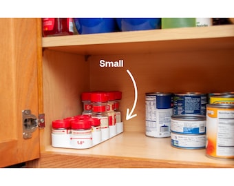 Spice Rack Organizer: Holds 10 Bottles